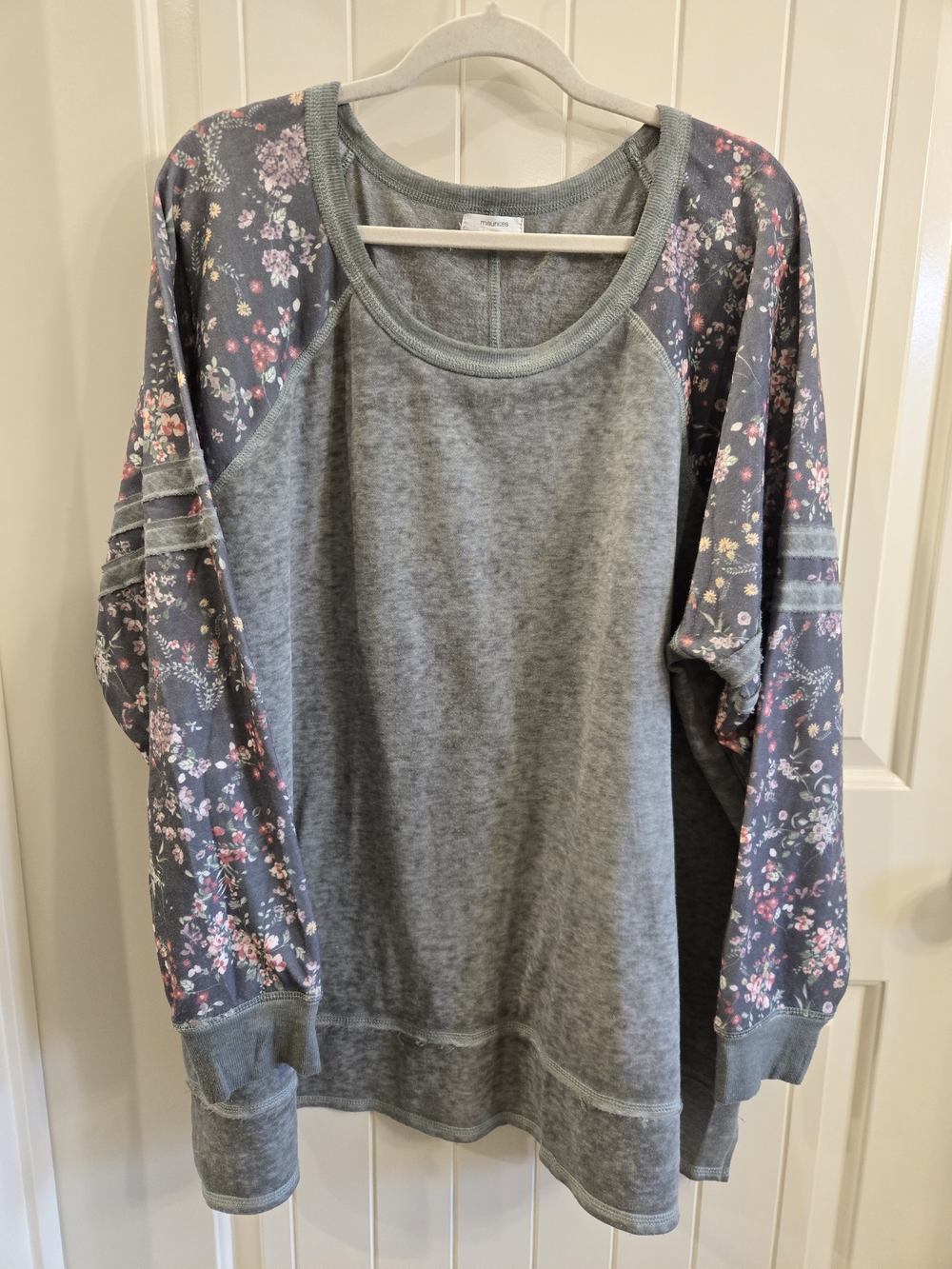 Maurices Grey Pullover with Floral Raglan Sleeves Size 4x